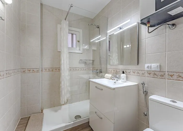 Centric In Playa Fanabe By Altamarhomes Appartamento